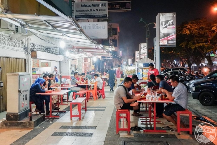 Mendadak Lapar Tengah Malam Inilah 5 Spot Kuliner Malam Di Pekanbaru Brosispku Cerita Info Kuliner Di Kota Pekanbaru Riau