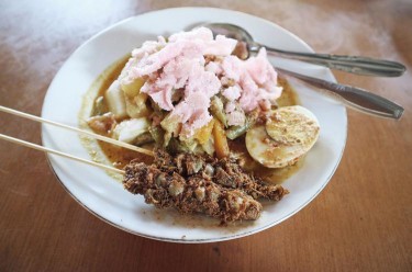 Sarapan Lontong Sayur di Pekanbaru? 4 Tempat ini Wajib Dicoba!