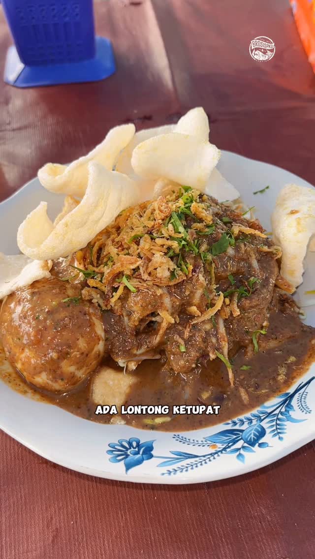 Kupat Tahu Legenda di Pekanbaru