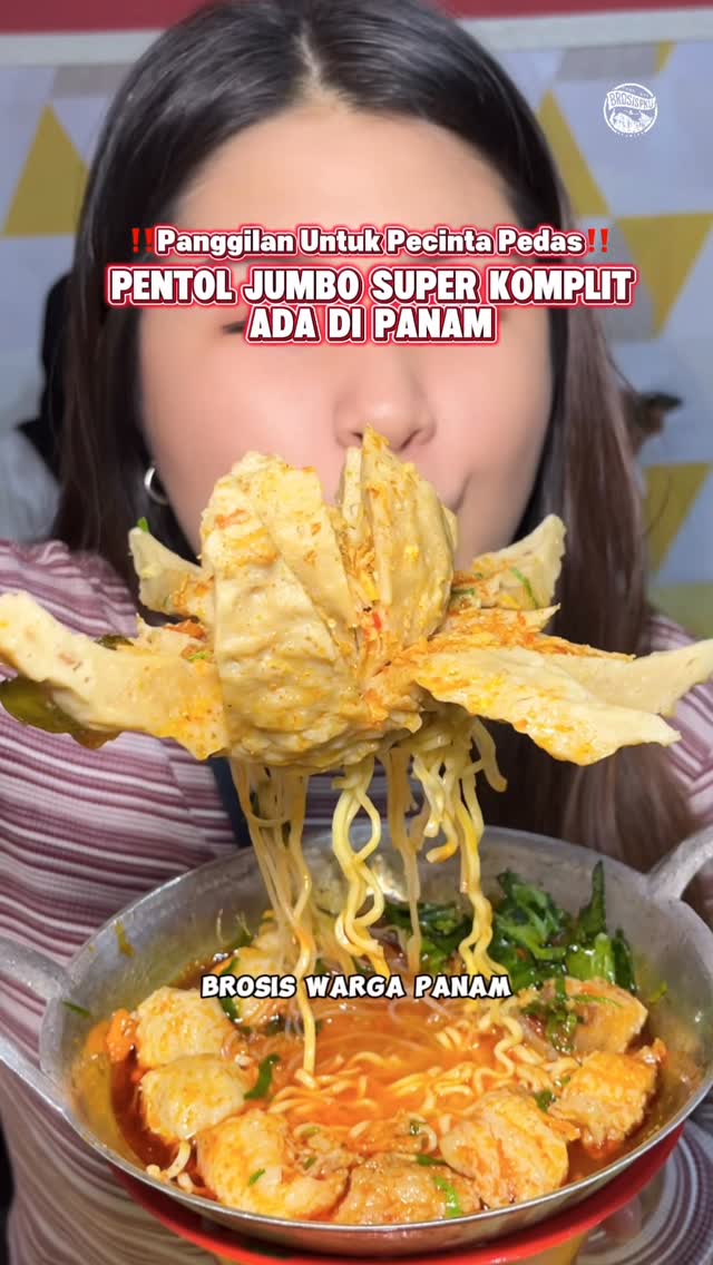 Rasakan Pentol Jumbo Pedas di Pekanbaru