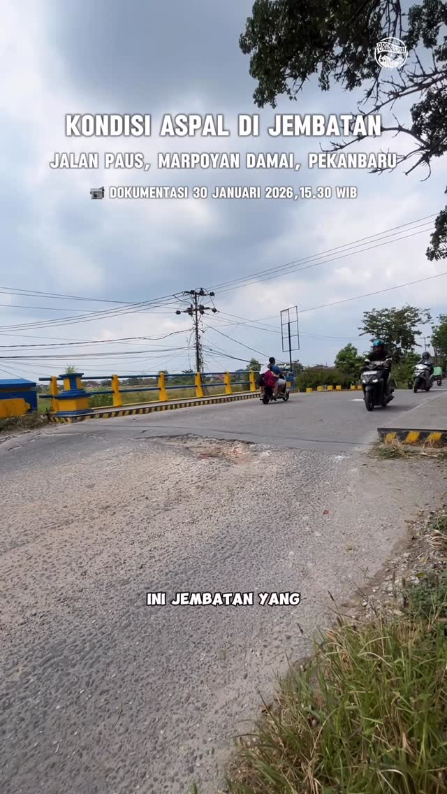 Jembatan Jalan Paus Pekanbaru, Waspada Lubang Dalam