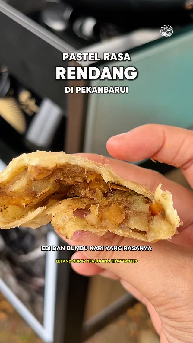 Karipap Hangtuah: Rasa Rendang di Pekanbaru