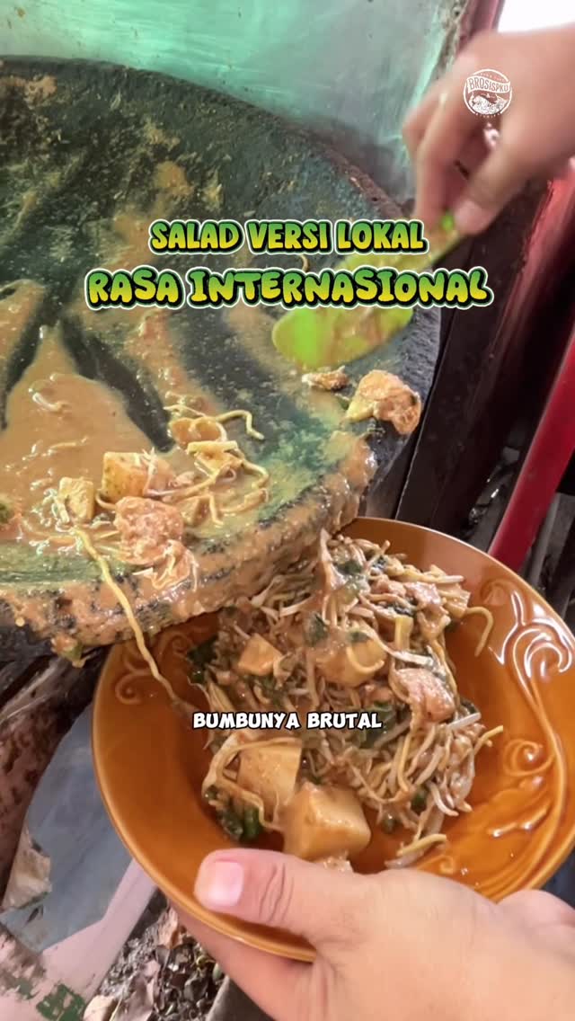 Lotek Bu Epa Pekanbaru: Salad Lokal Rasa Internasional