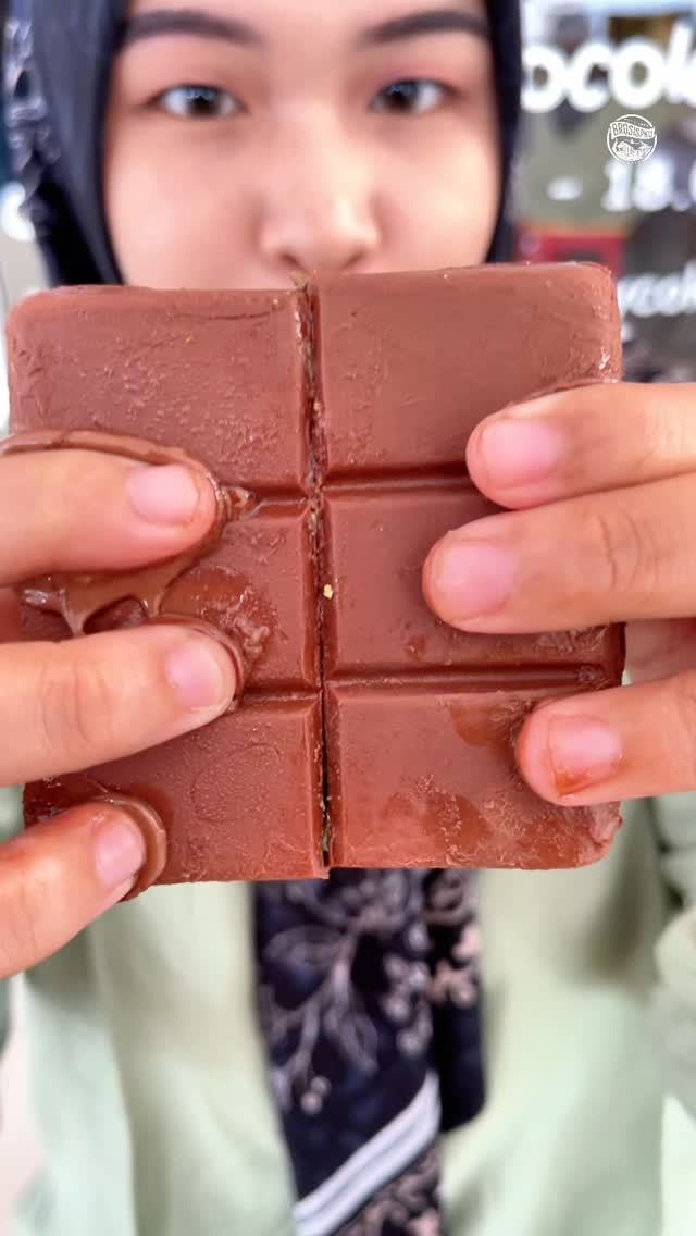 Coklat Dubai Kunafa Pistachio di Pekanbaru