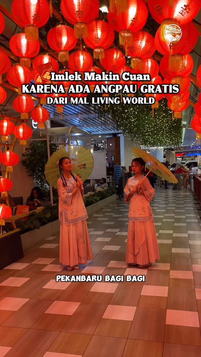 Perayaan Imlek Meriah di Living World Pekanbaru