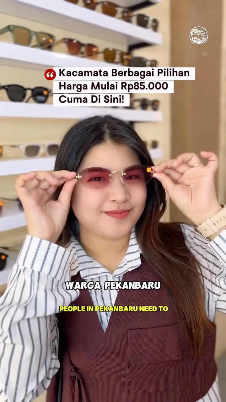 Kacamata Stylish dan Terjangkau di Pekanbaru