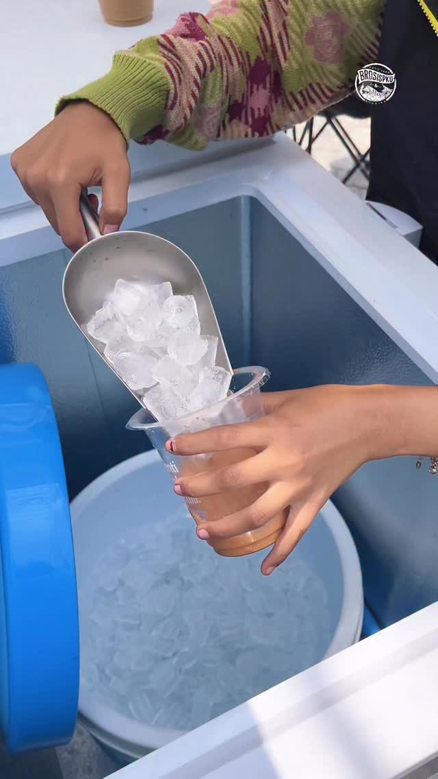 在Pekanbaru品尝高级移动咖啡