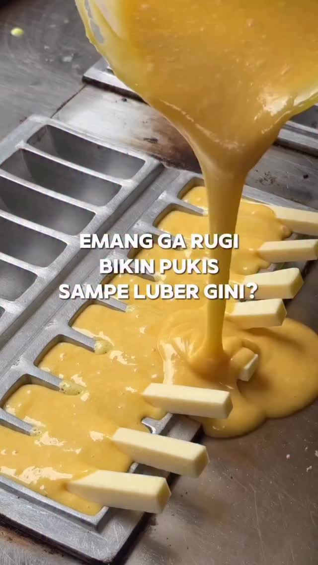 Pukis Jumbo Matcha Lembut di Pekanbaru