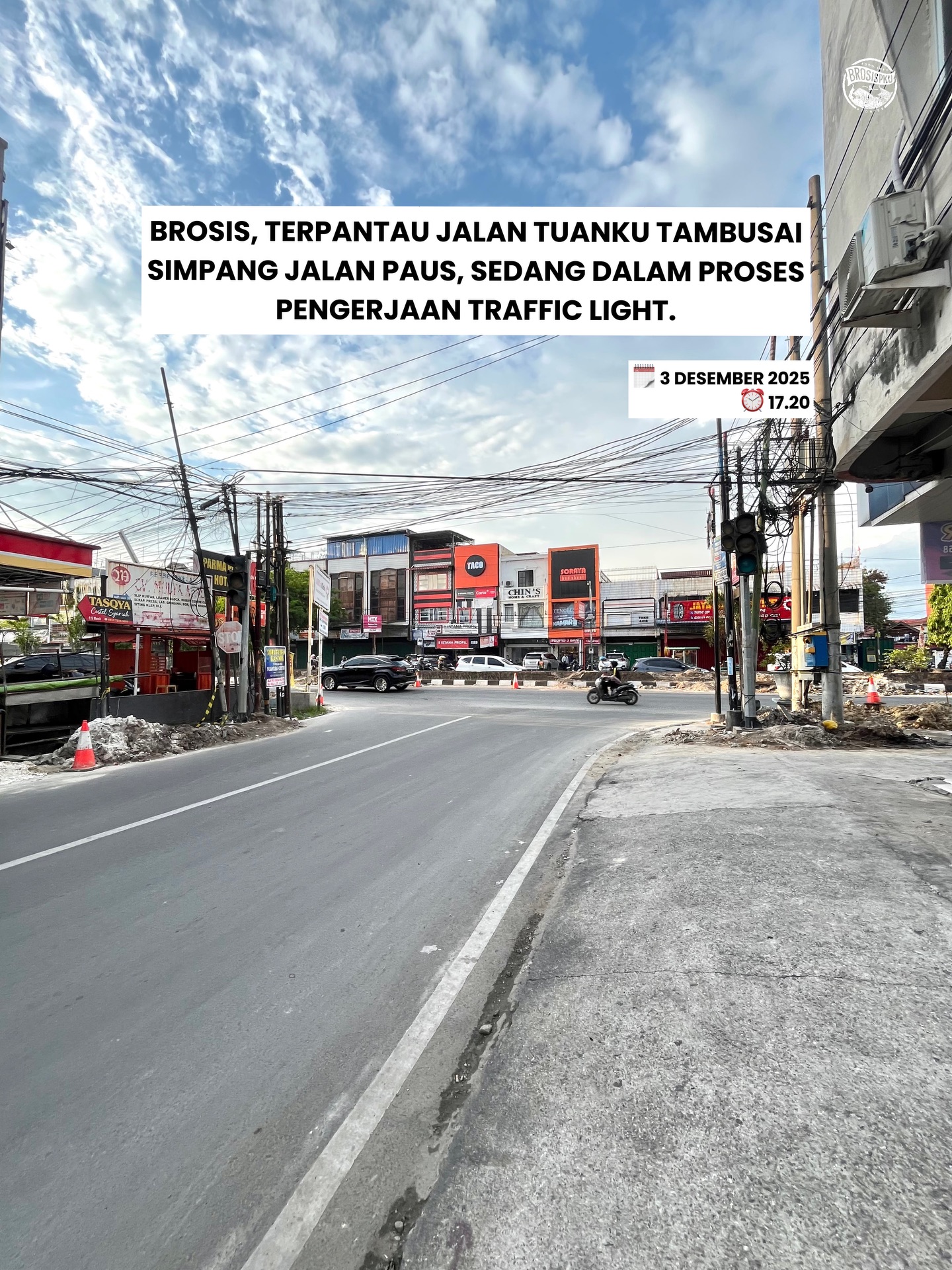 Traffic Light di Simpang Jalan Paus Pekanbaru