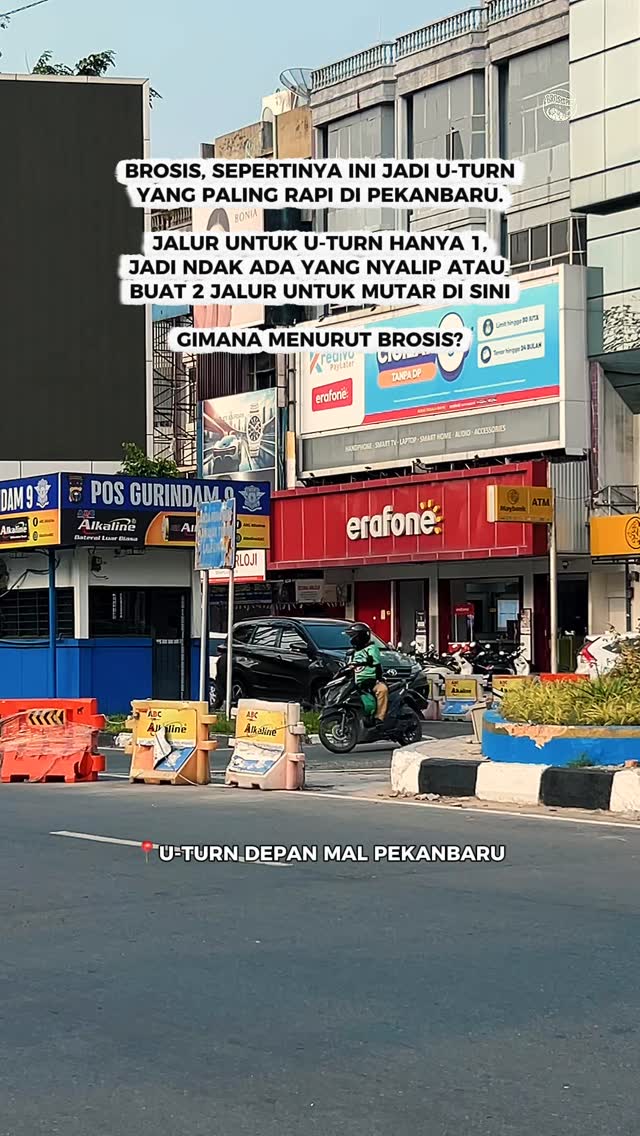 Pekanbaru몰 앞 깔끔한 U턴