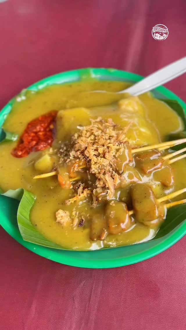 Sate Ocu Nizam, Kuah Kuning Khas Pekanbaru