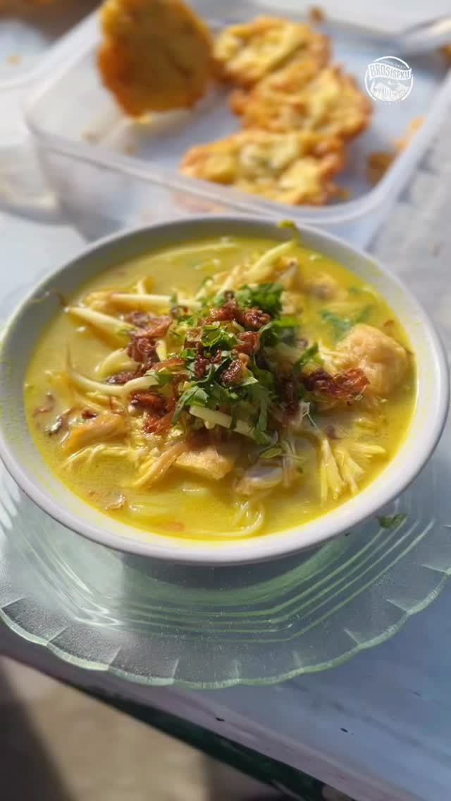 Pekanbaru黄汤Soto Medan早餐