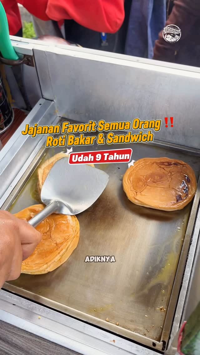 Sandwich Bawang Goreng Legendaris Pekanbaru