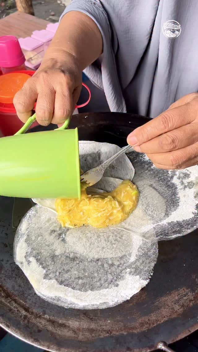 在泼岸巴鲁品尝正宗 Cilok 与 Martel