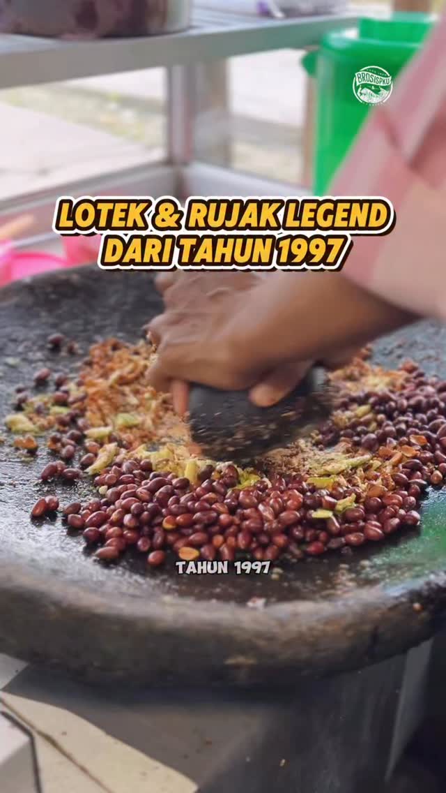 Legenda Lotek & Rujak di Pekanbaru