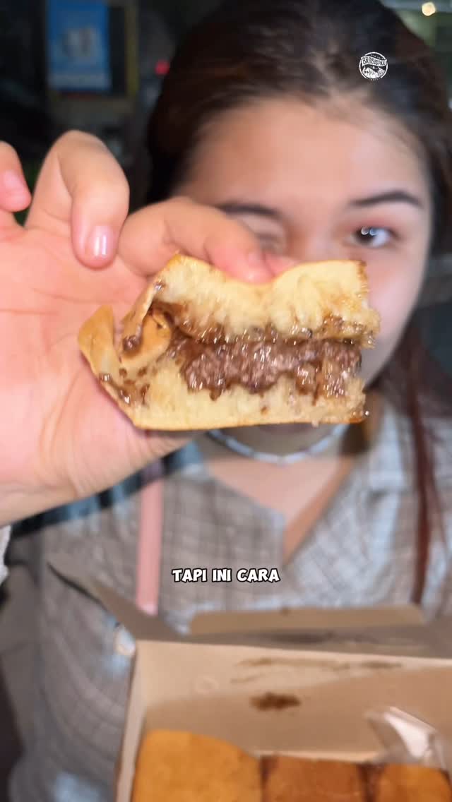 Martabak Bu Ani di Pekanbaru: Cita Rasa 30 Tahun