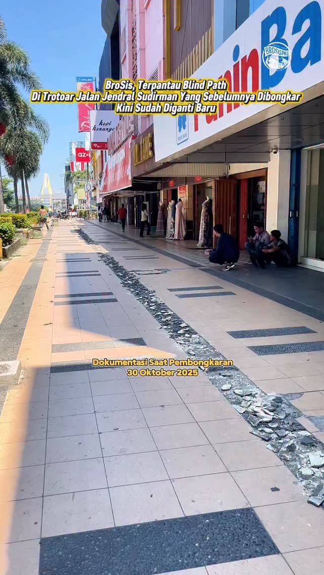 New Pekanbaru Sidewalk on Sudirman Street