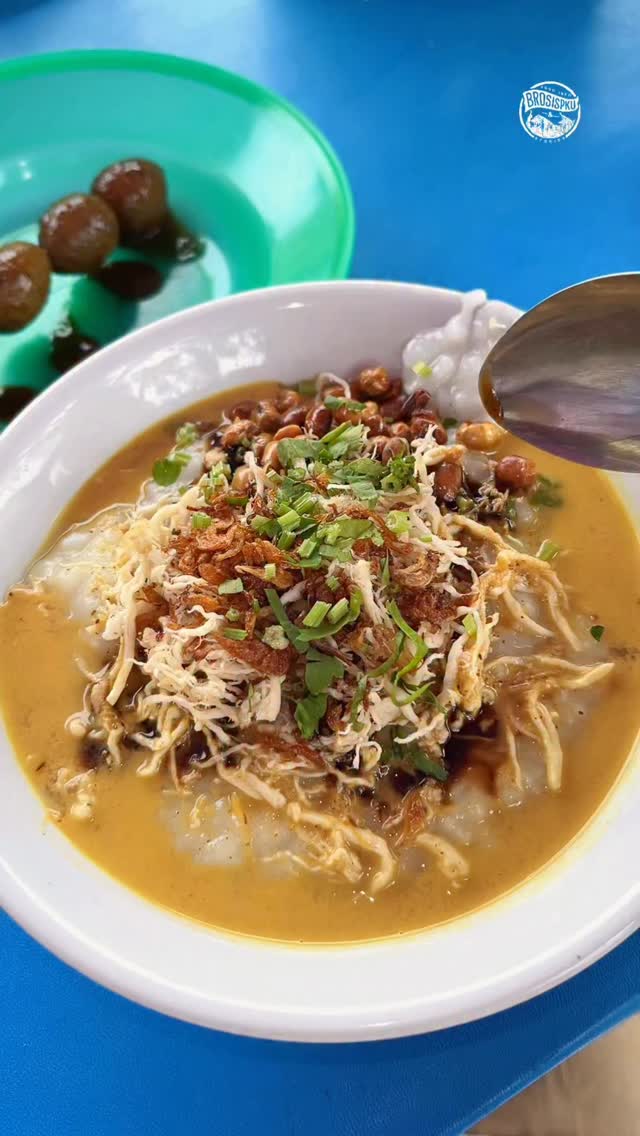 Pekanbaru独特咖喱鸡粥