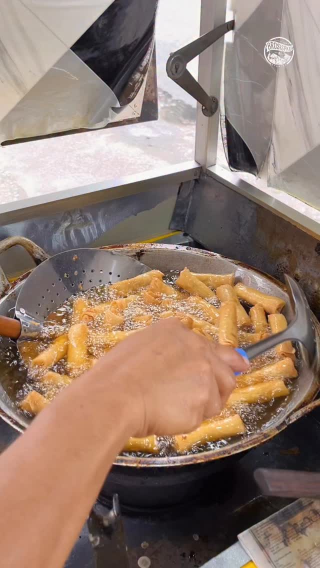 Menikmati Lumpia & Tahu Mercon di Pekanbaru