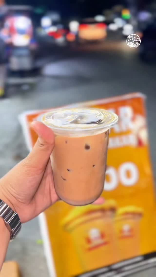 Teh Tarik Bakar Unik di Pekanbaru