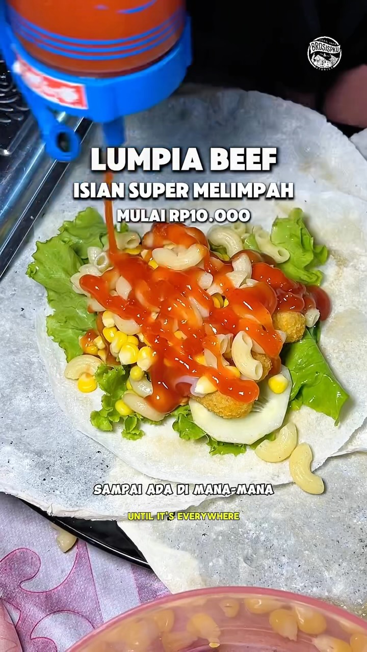 Mama Aca Beef Lumpia, a Viral Snack in Pekanbaru