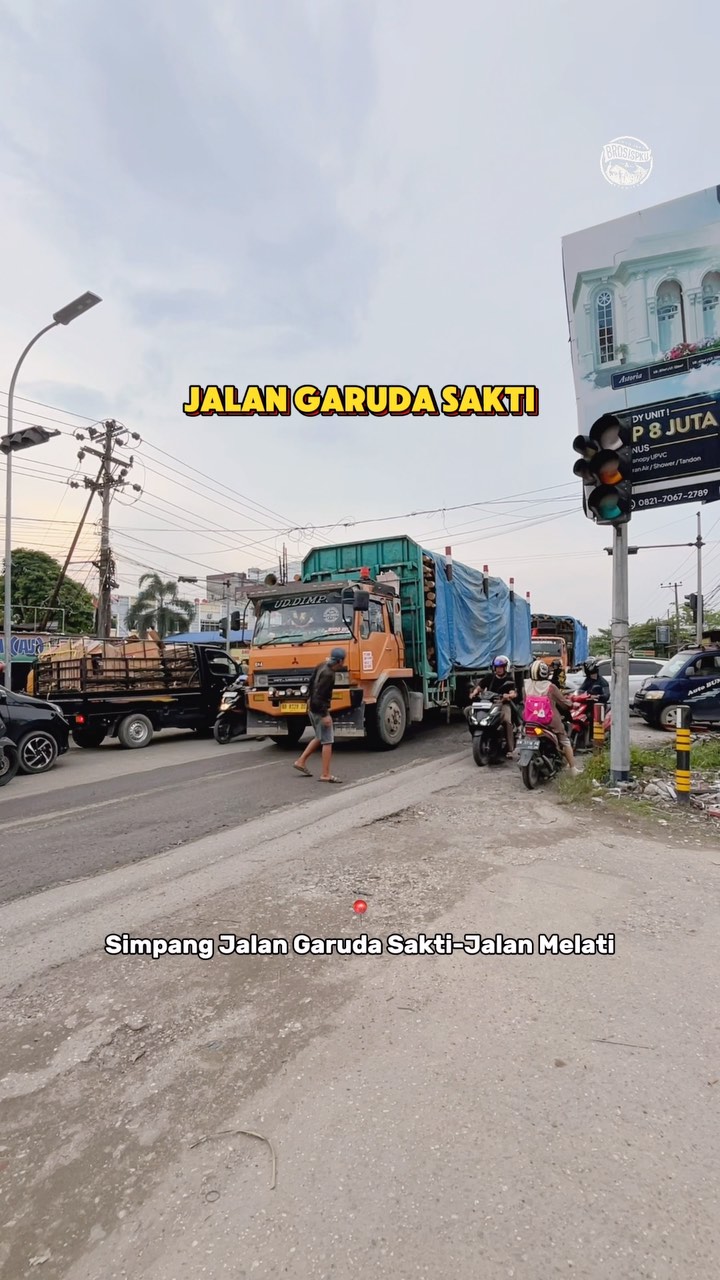 Kemacetan Perempatan Garuda Sakti-Melati Pekanbaru