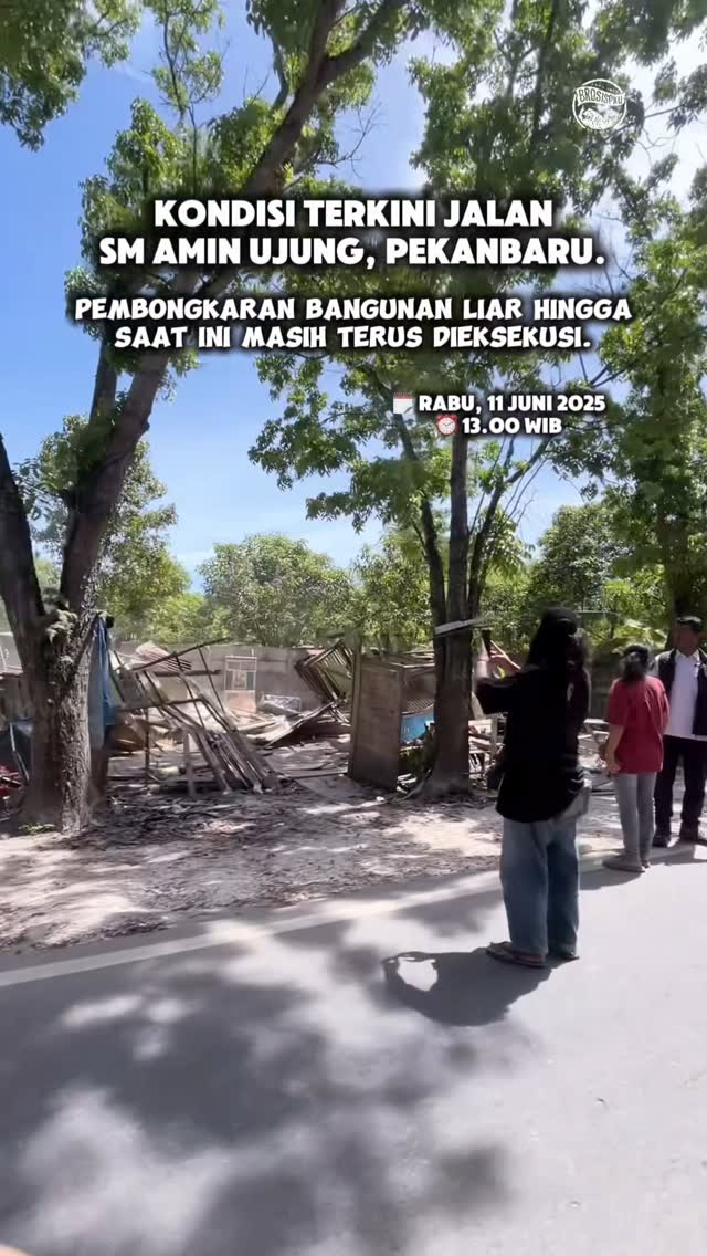 Pembongkaran Bangunan Liar di Pekanbaru