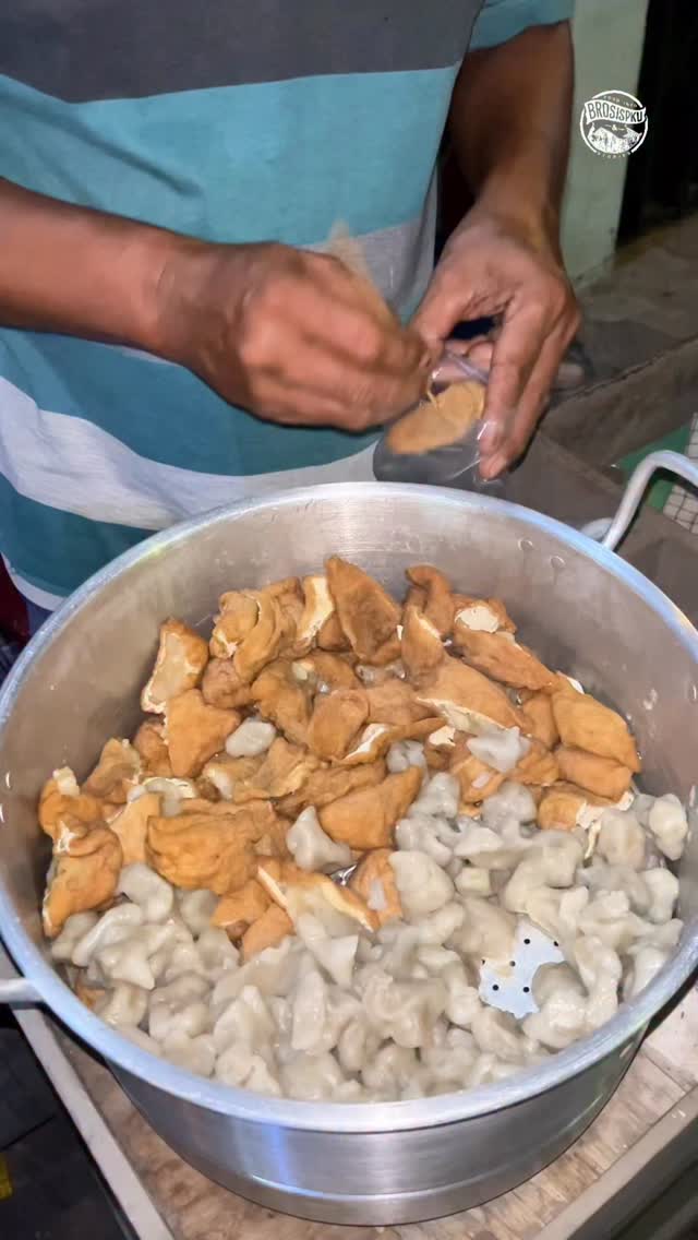 Temui Siomay Pedas Pakde di Pekanbaru