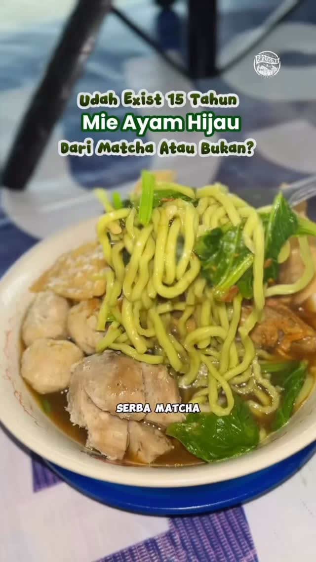 Mee Ayam Hijau dan Lobak di Pekanbaru
