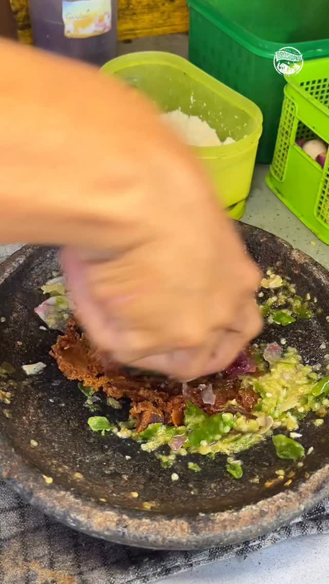 Nikmati Tahu Gejrot Pedas di Pekanbaru