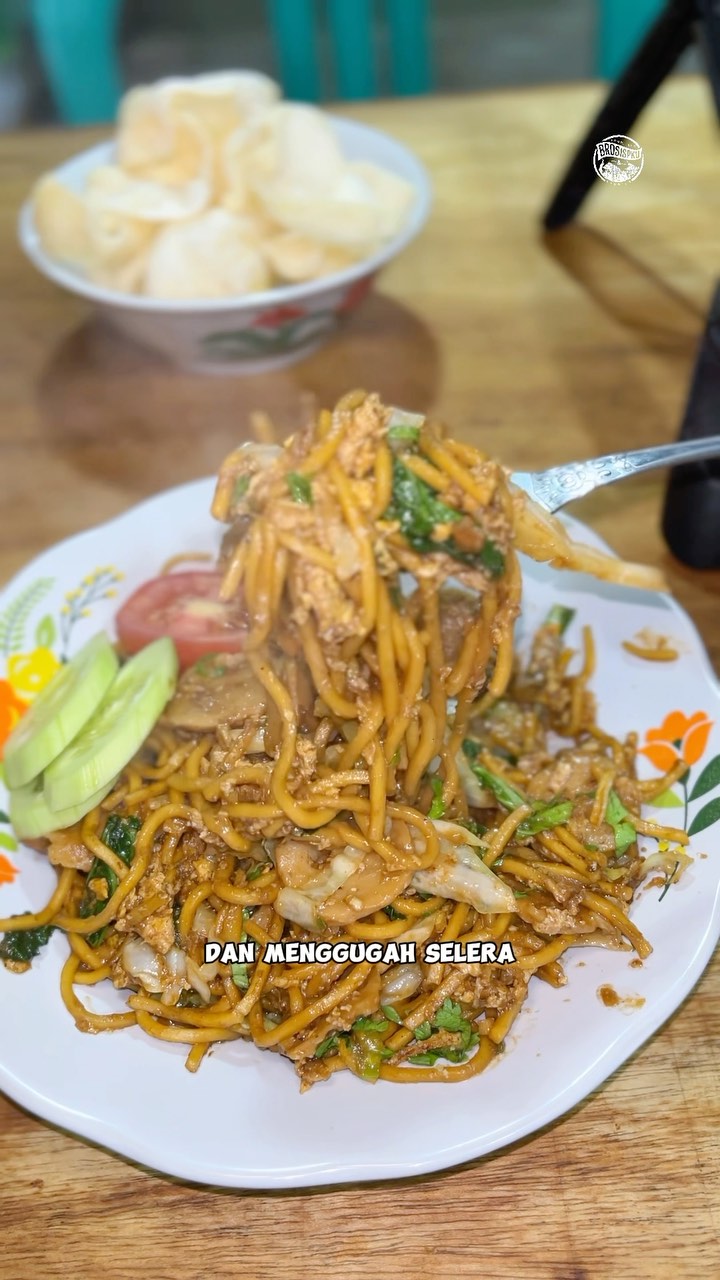 Mie Tek Tek Pekanbaru: Makanan Malam Sukajadi
