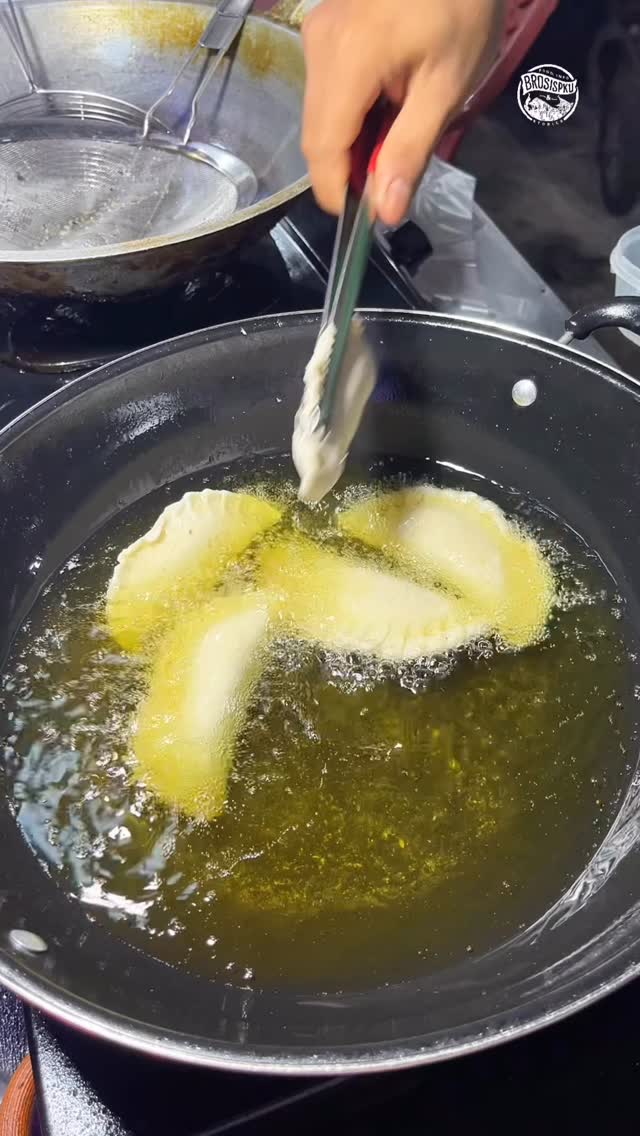 Crispy Cireng Sultan Pekanbaru: Chewy Local Delight