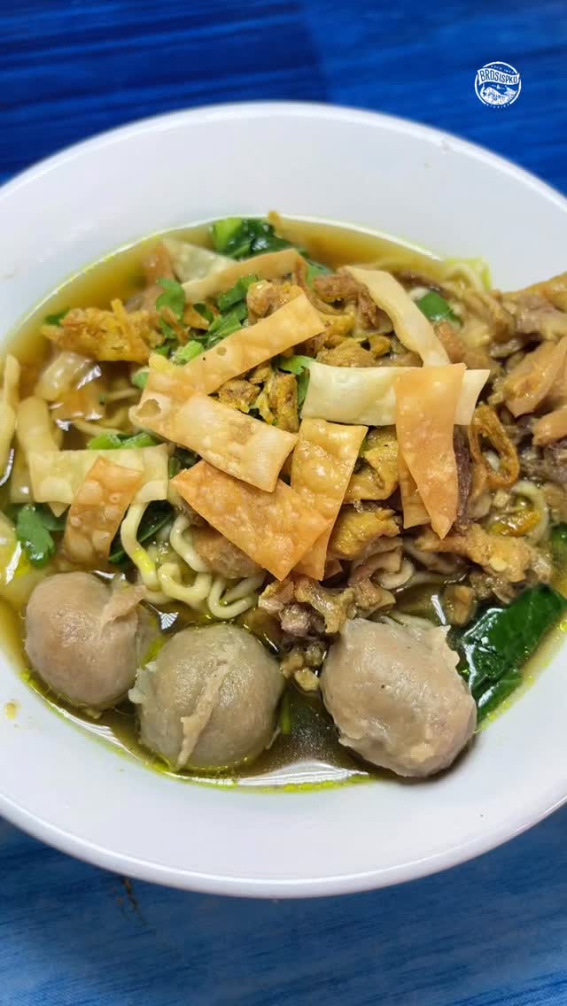 استمتع بنودلز الدجاج وكرات اللحم الأصيلة في بيكانبارو