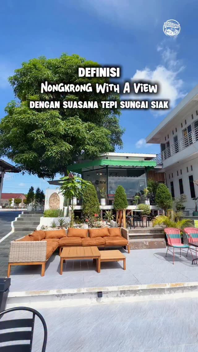 Café Riversip Pekanbaru dengan Sunset Sungai Siak