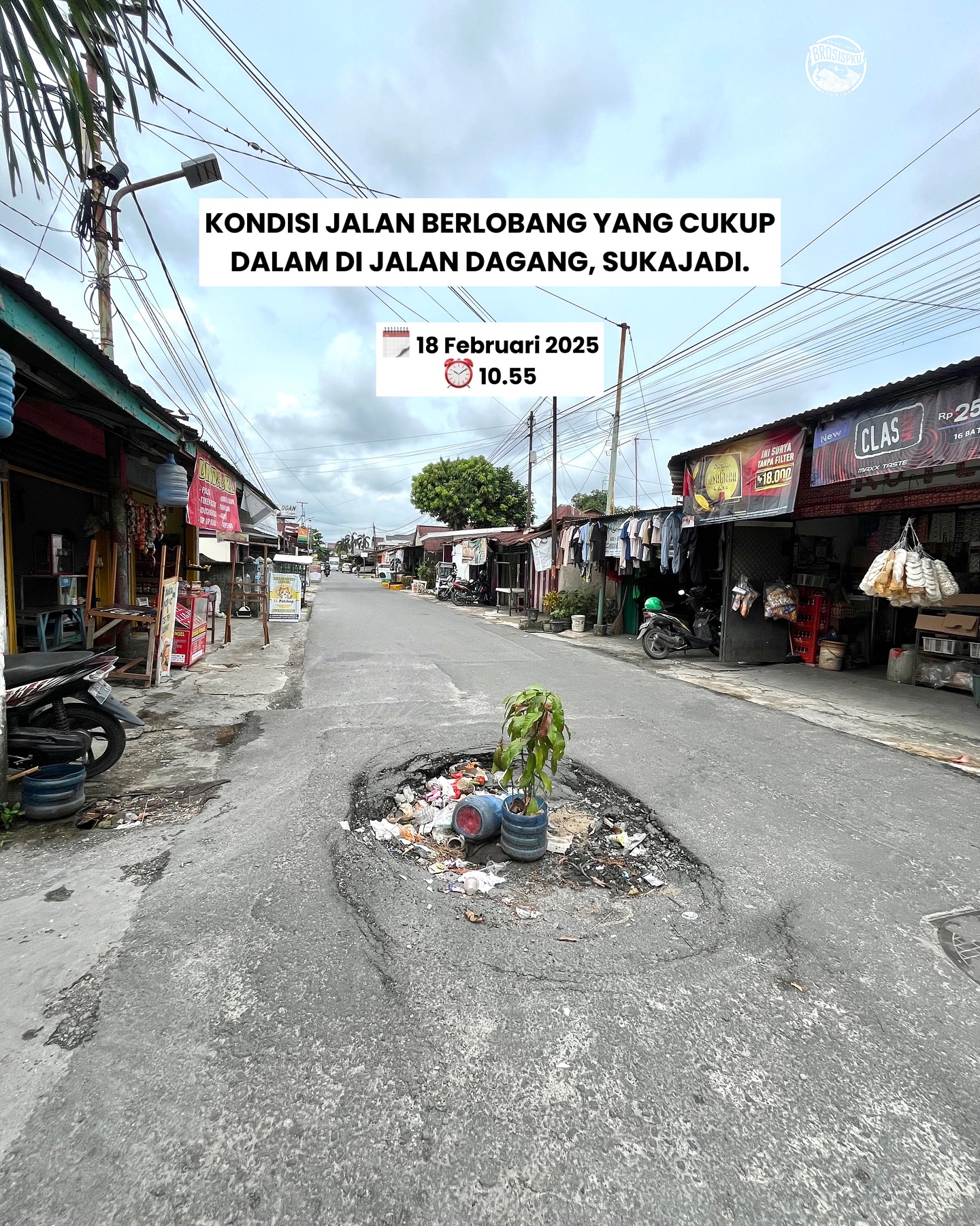 Waspada Lubang di Jalan Dagang Pekanbaru