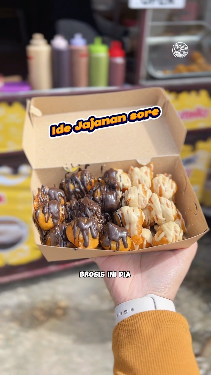 Crispy Fried Pisang Kembung in Pekanbaru