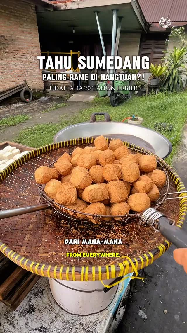 Tahu Sumedang & Pastel Hangtuah Pekanbaru
