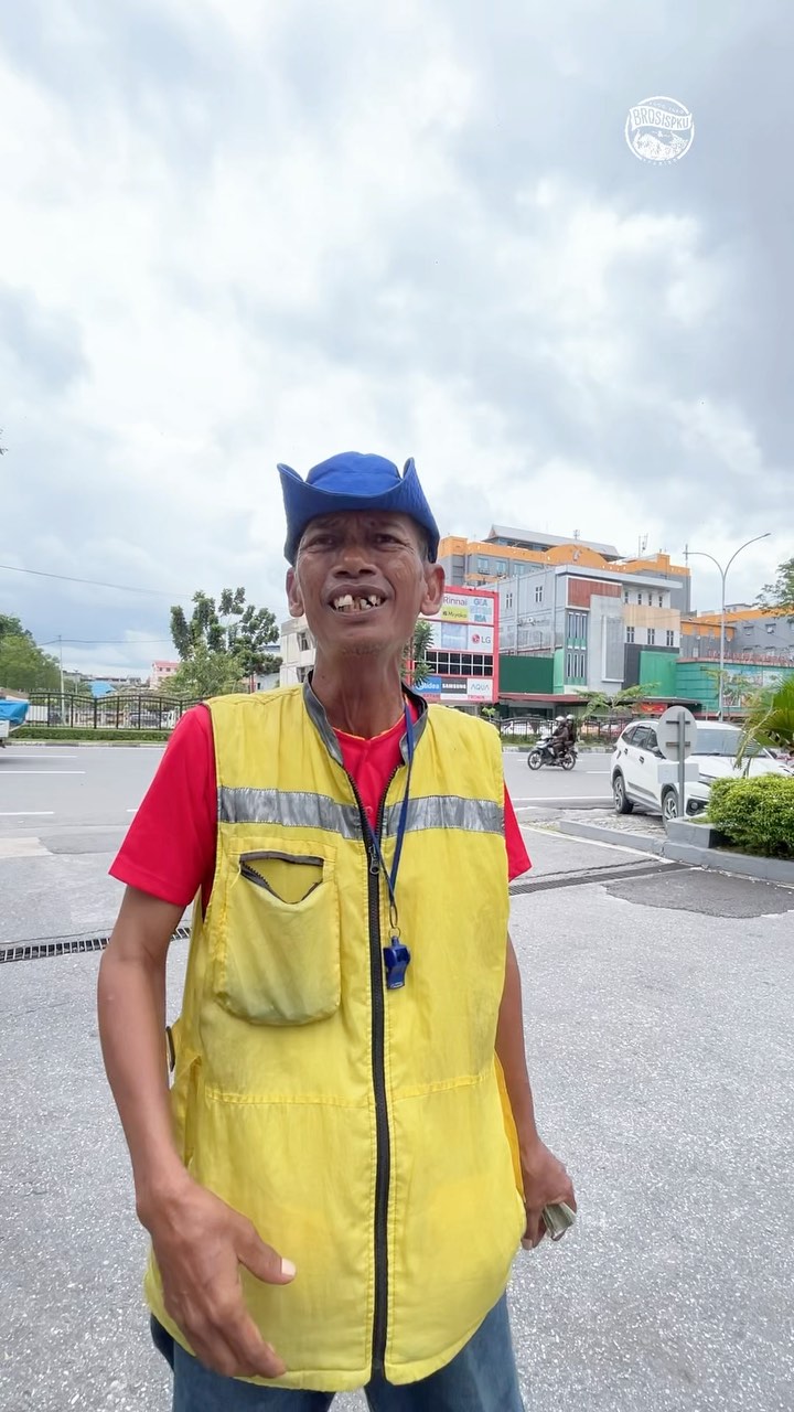 Mang Edi：伯南布鲁最热情的停车员