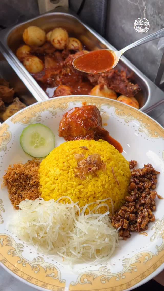 Cicipi Masakan Kalimantan dan Sulawesi di Pekanbaru