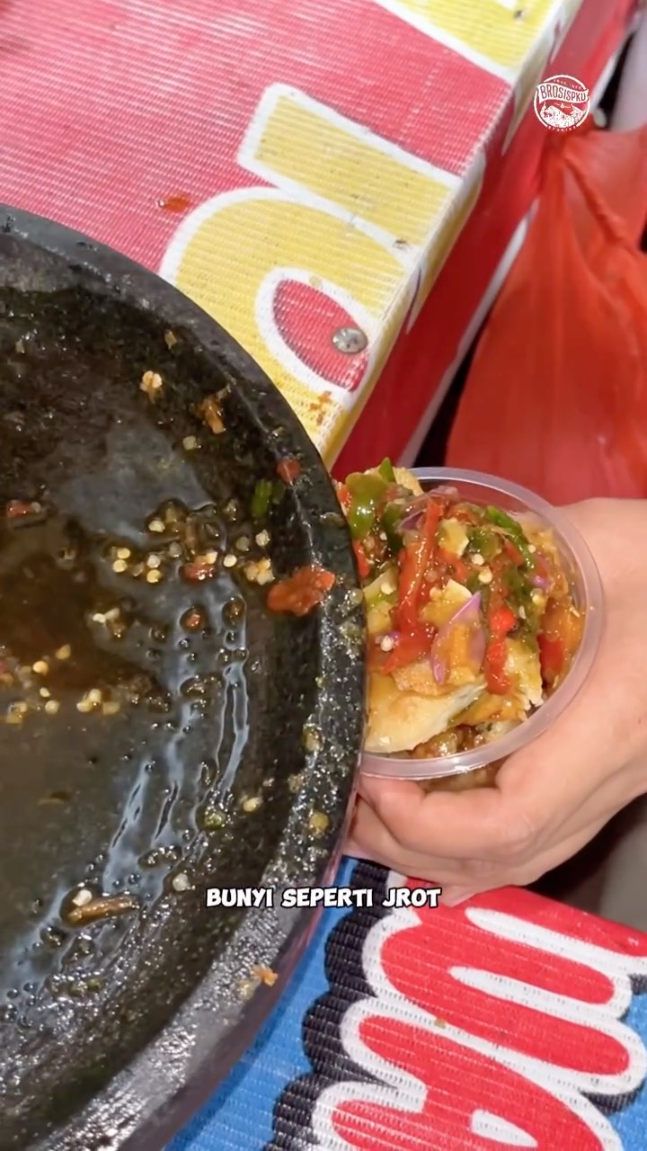 Tahu Gejrot Pekanbaru: Cita Rasa Pedas Manis