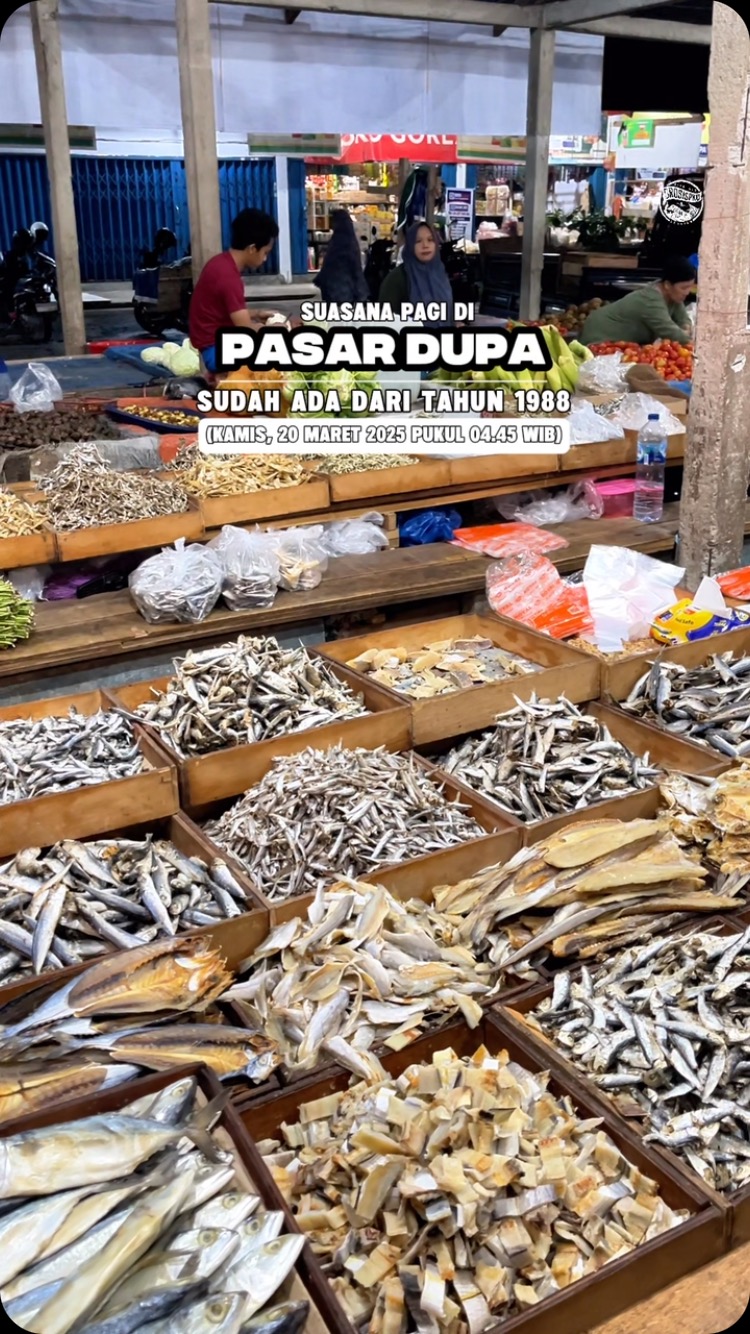 Pekanbaru: Suasana Subuh di Pasar Dupa