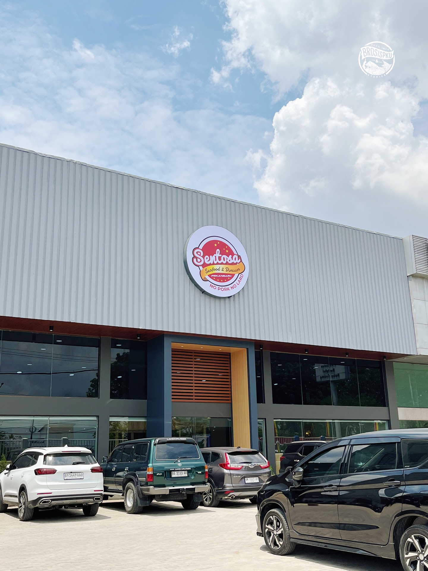 Fresh Seafood & Dimsum at Sentosa in Pekanbaru