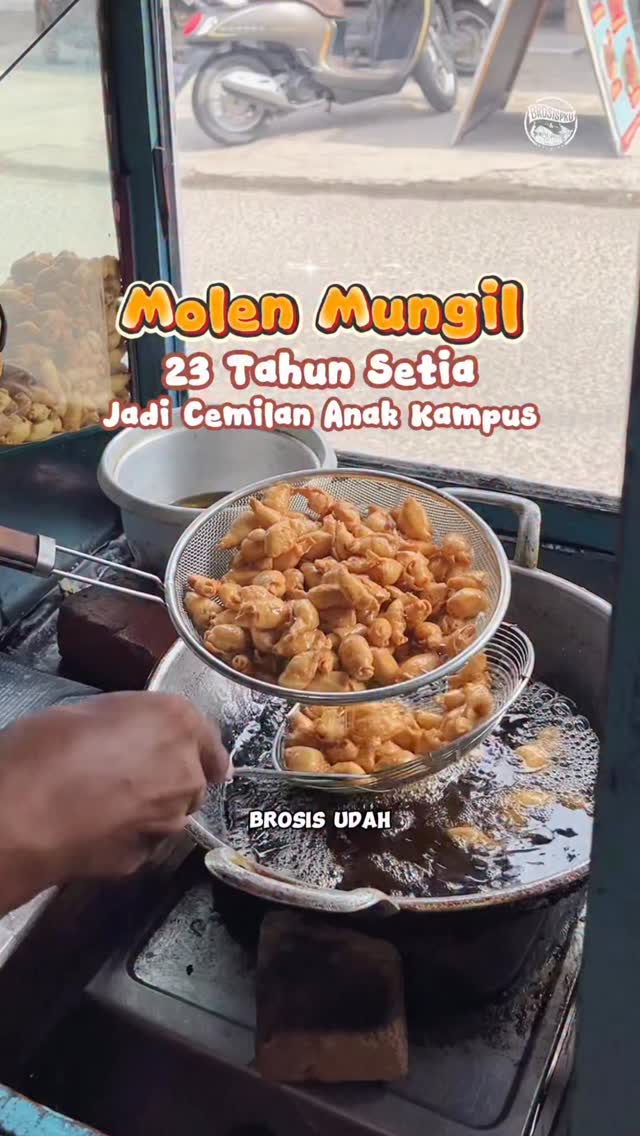 Legendary Banana Molen in Pekanbaru