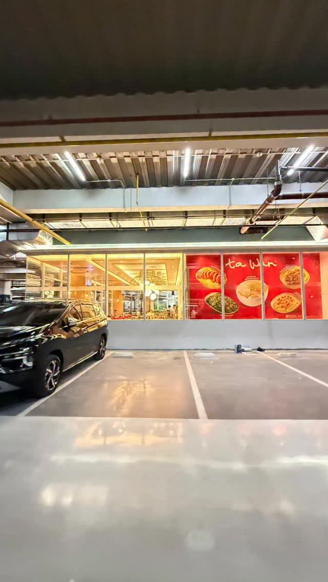 Eksplor Ta Wan di Parkiran Pekanbaru