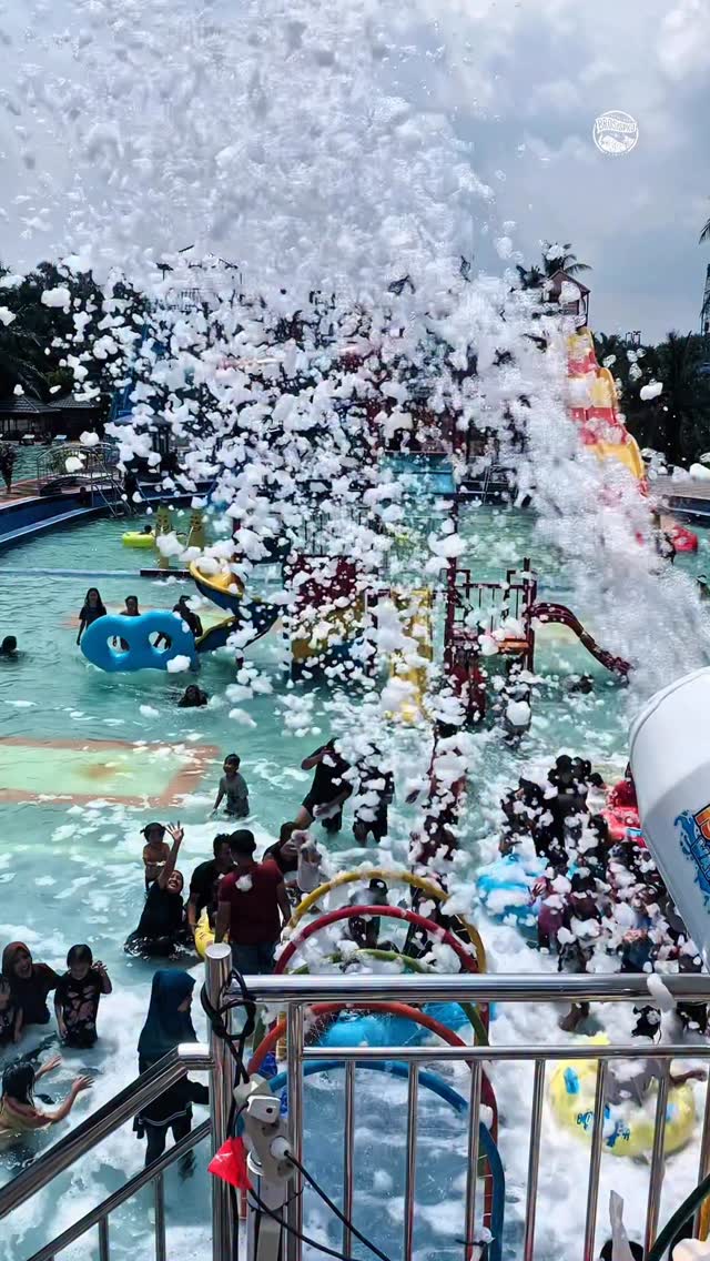 Istana Air Waterpark Pekanbaru: Promo Mandi Busa