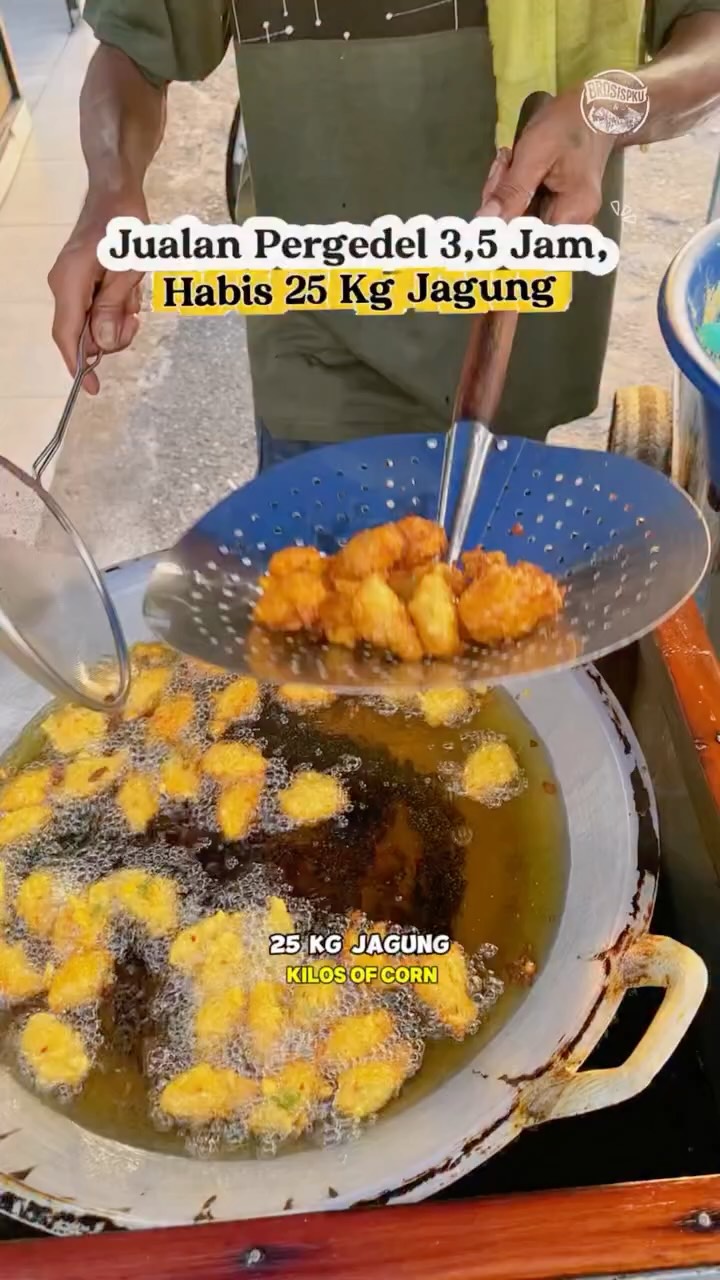 Sensasi Pergedel Jagung Laris di Pekanbaru