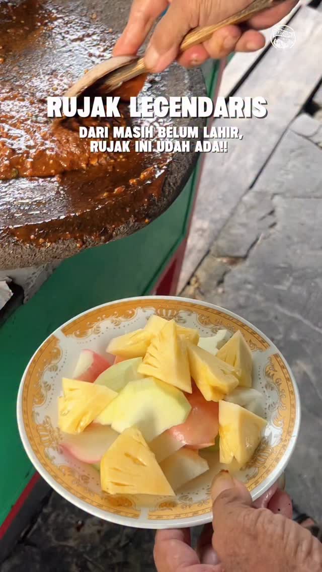 Nikmati Rujak Legendaris Pekanbaru