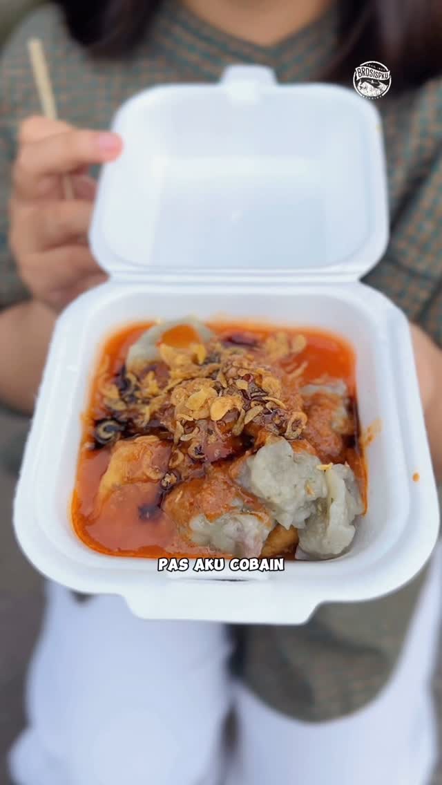 Cilok Urat Pedas Hits di Pekanbaru