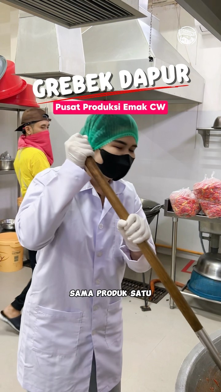 Rasakan Keripik Asli Pekanbaru di Emak CW