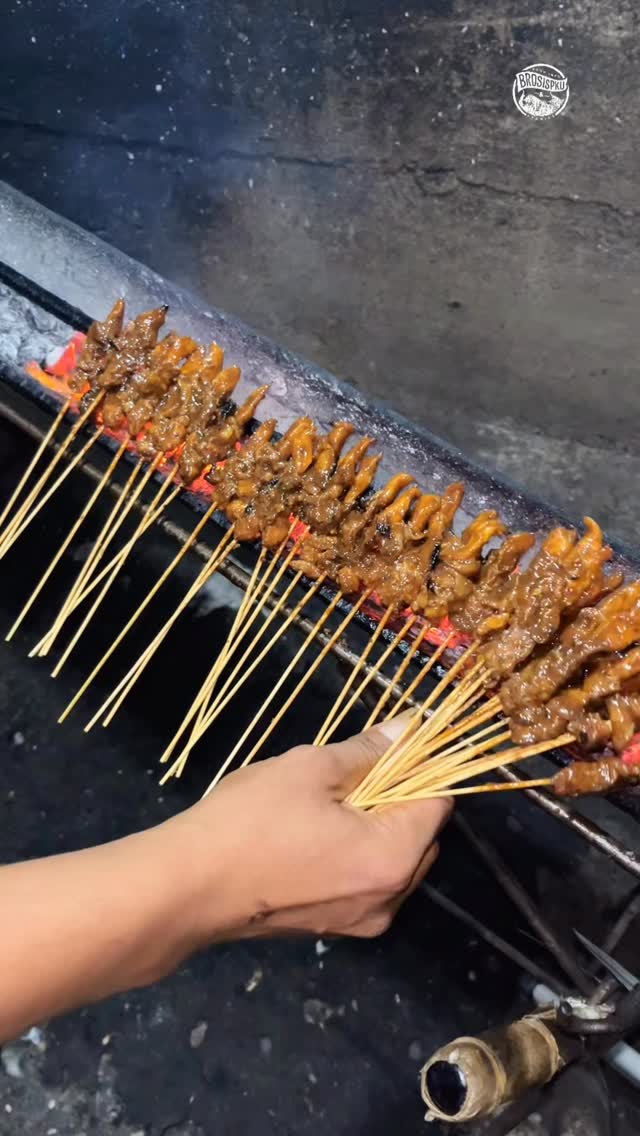 Nikmati Sate Madura Cak Usman di Pekanbaru